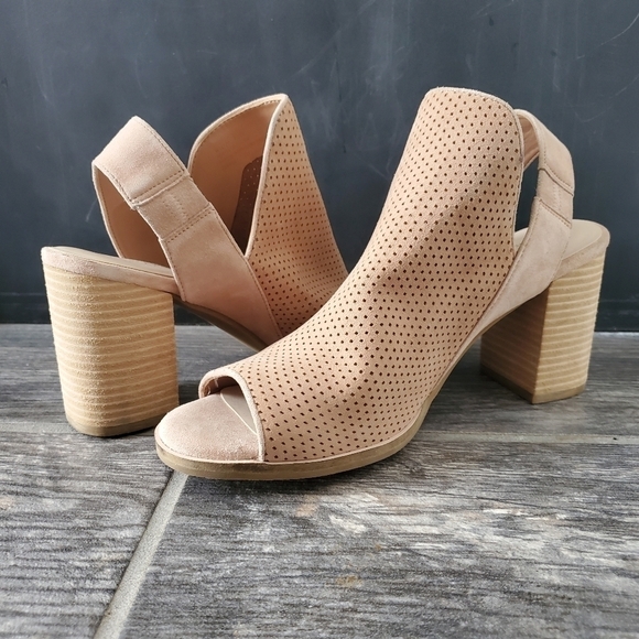 NEW Cole Haan Callista Open Toe Sling Cream Sandal - Picture 1 of 8